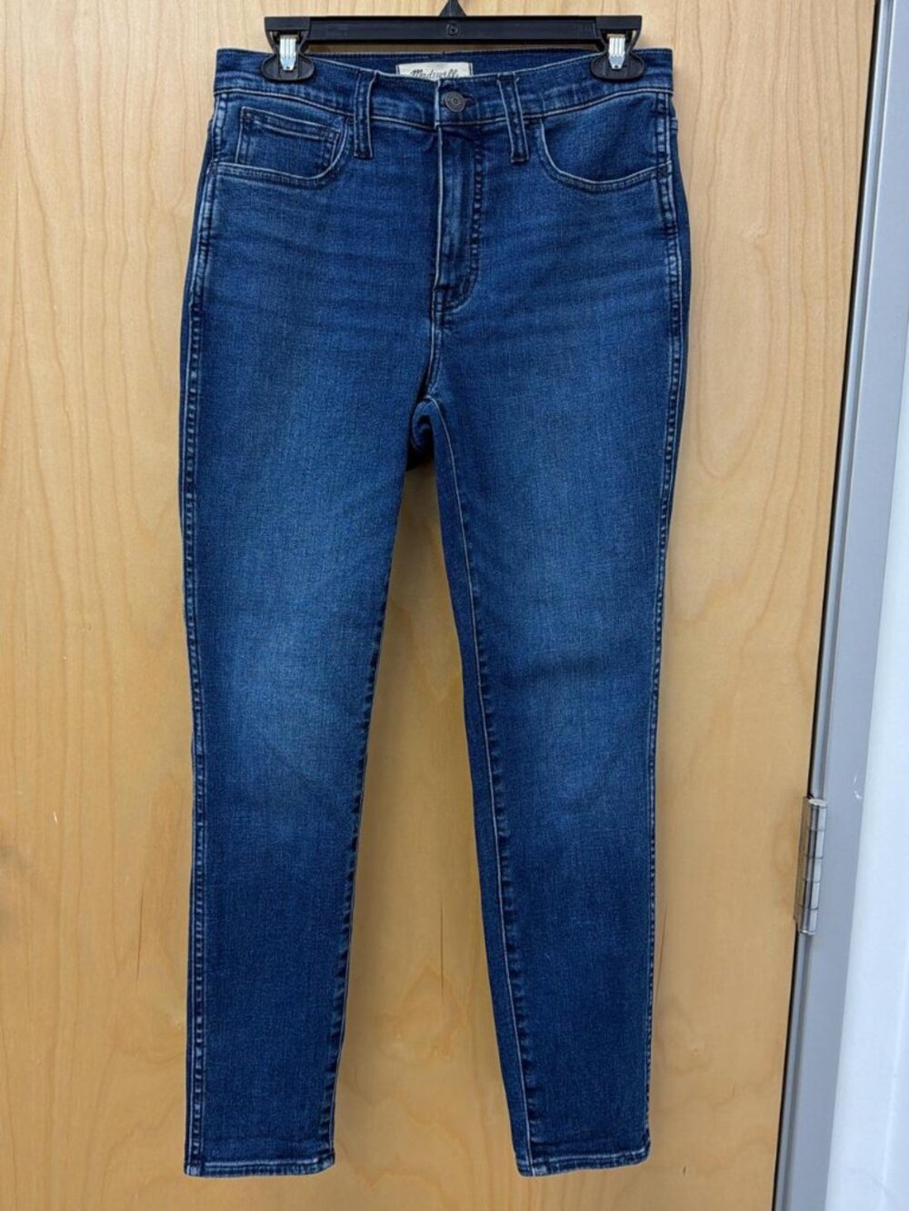 Madewell Women's Blue and Navy Jeans